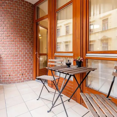 Apartament Pink Flamingo : Leo Lane Getaway Budapeszt