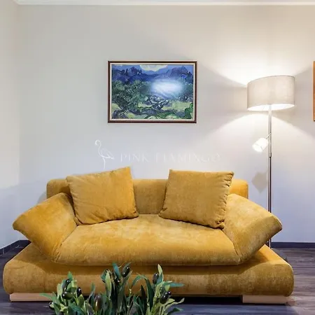 Apartament Pink Flamingo : Leo Lane Getaway